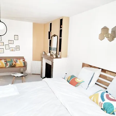 Séjour chez l'habitant Roomhomecsm Chambres Privees , Une Seule Salle D'eau Si Vous Reservez 2 Chambres Ou La Suite, Jacuzzi Sur Demande Charly-sur-Marne
