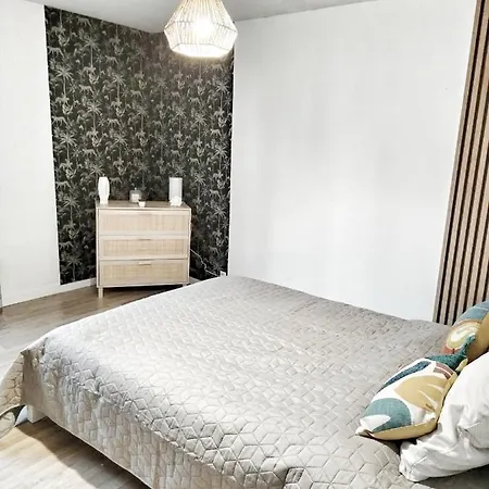 民宿 Roomhomecsm Chambres Privees , Une Seule Salle D'eau Si Vous Reservez 2 Chambres Ou La Suite, Jacuzzi Sur Demande *